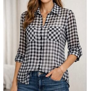 Express Classic Black & White Portofino Button Front Shirt, Small